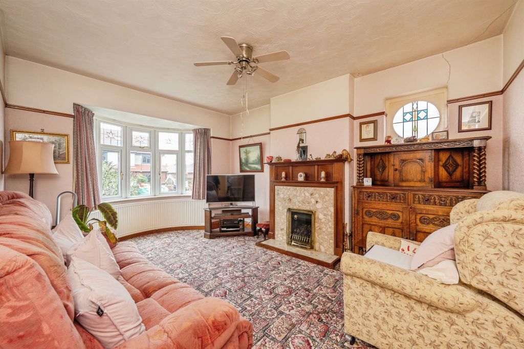 Property photo 3 of 15