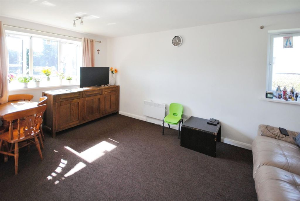 Property photo 2 of 7 d2F82027-Dsc_0003.Jpg