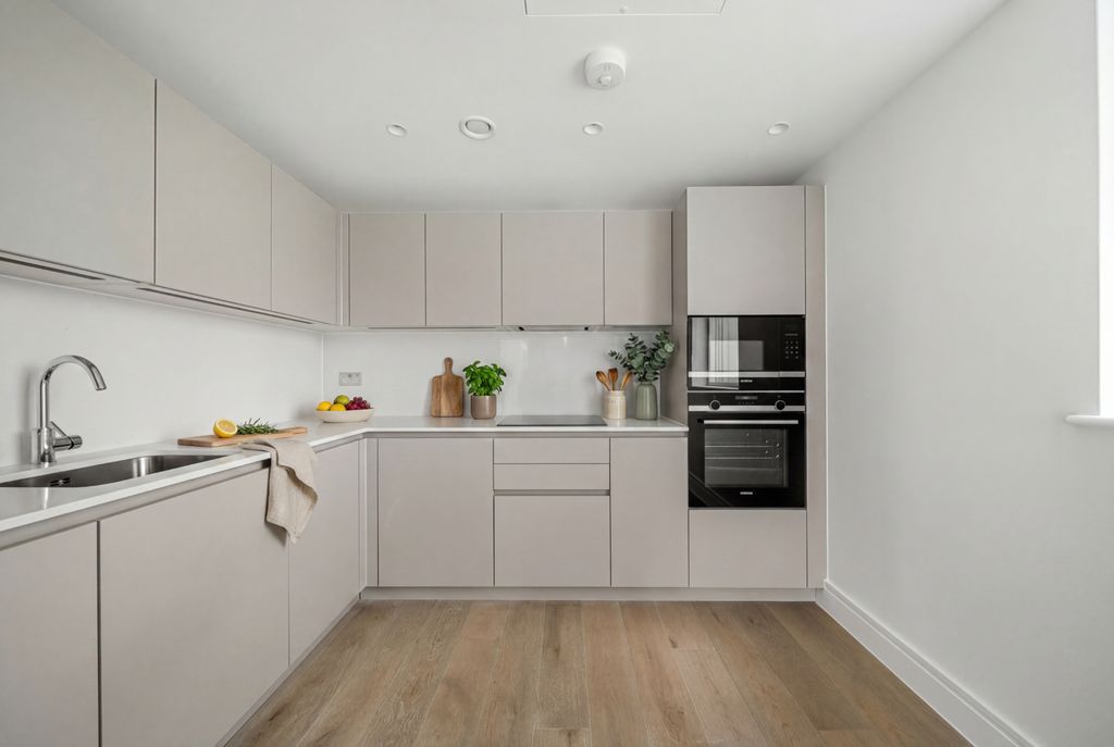 Property photo 1 of 6 Empire House A305-04.Jpg