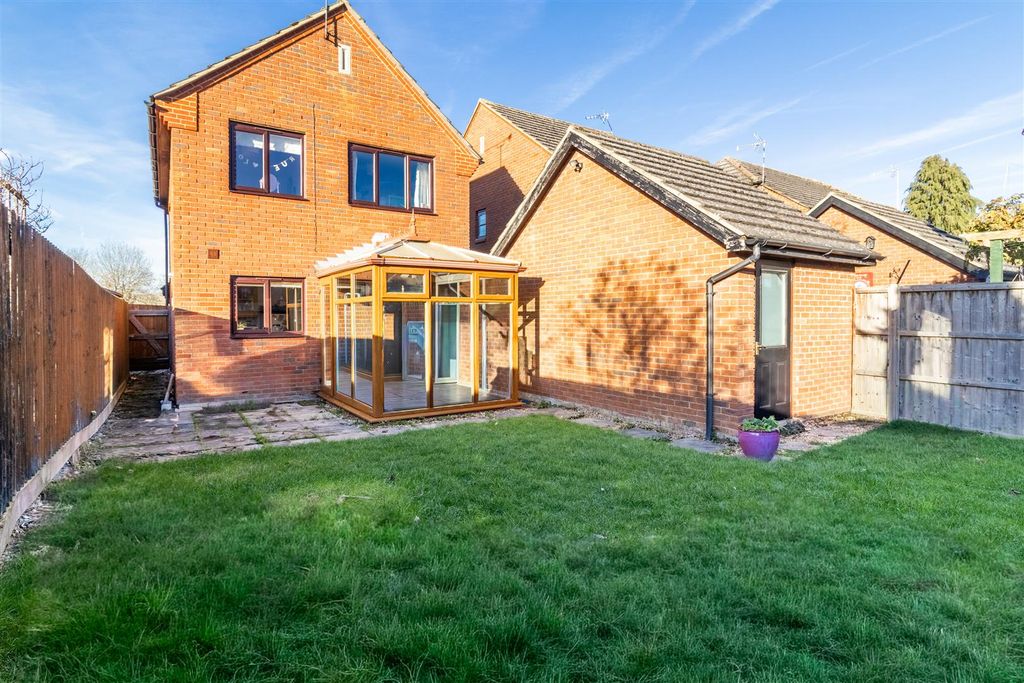 Property photo 2 of 23