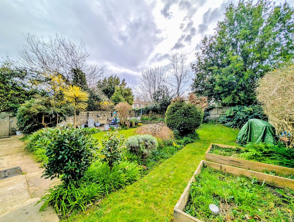 Property photo 2 of 10