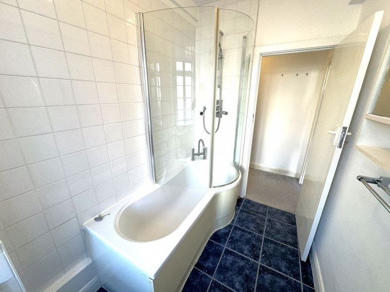 Property photo 3 of 10 Photo 4