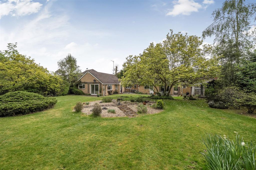 Additional image 23 of 4 bed bungalow for saleArdwell Close, Crowthorne, Berkshire RG45