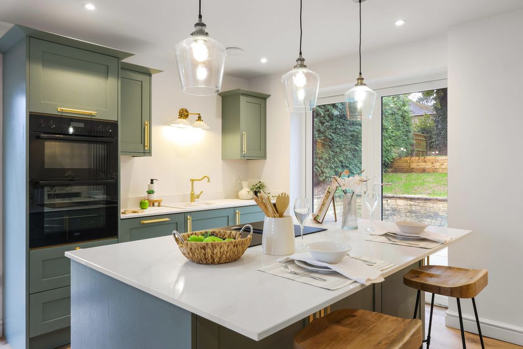 Property photo 3 of 50