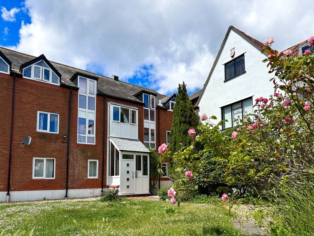 Property photo 1 of 14 5223851