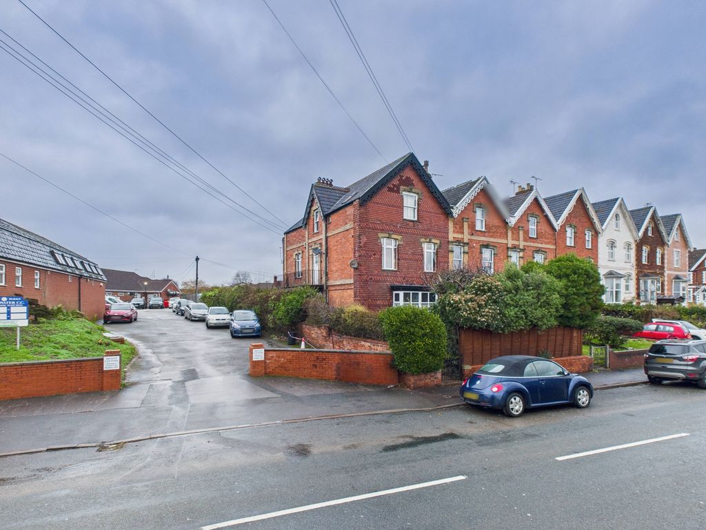 Property photo 1 of 20 Front