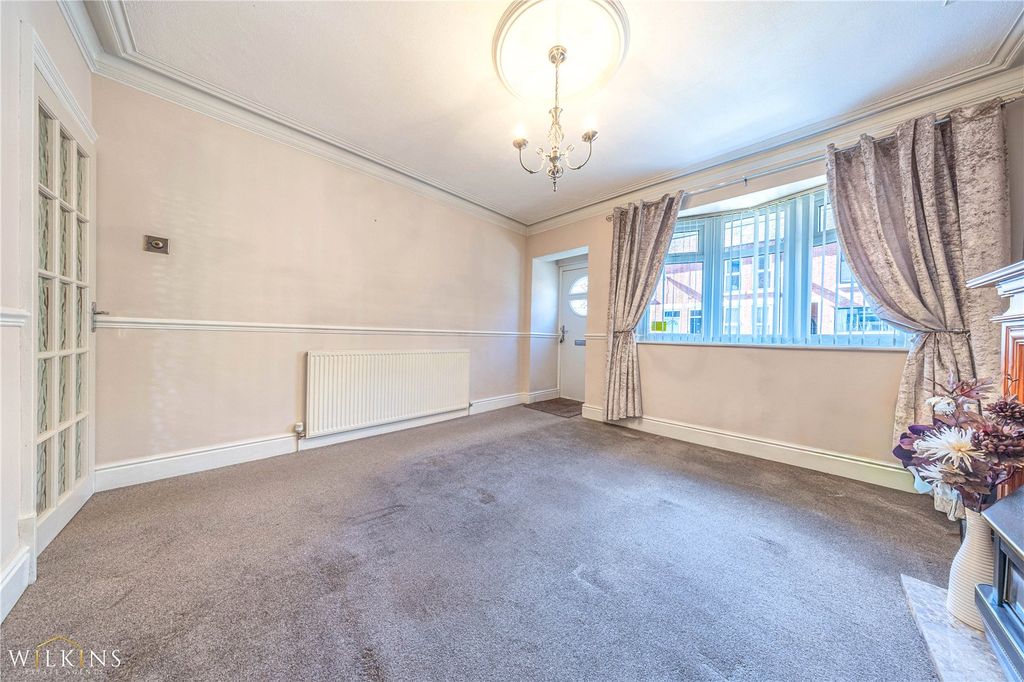 Property photo 3 of 28 Picture No. 02