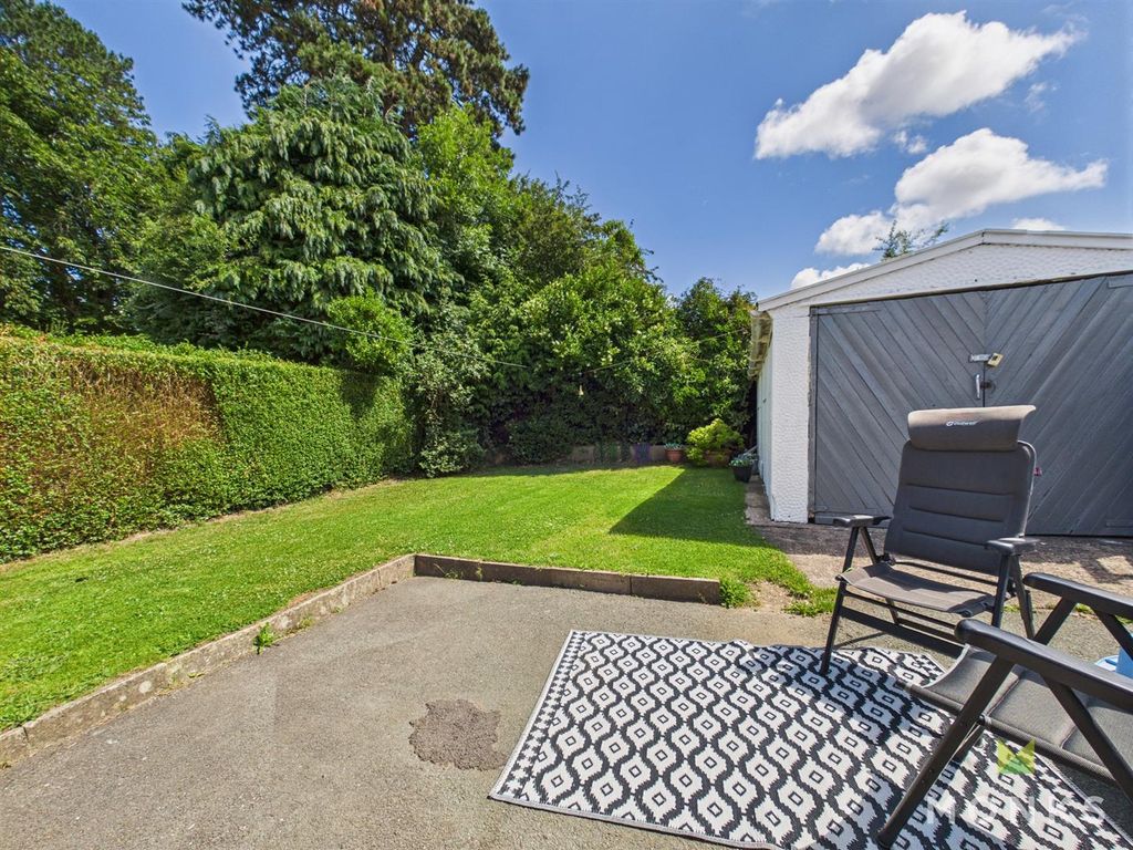 Property photo 3 of 17 Cam01420G0-Pr0690-Still020.Jpg