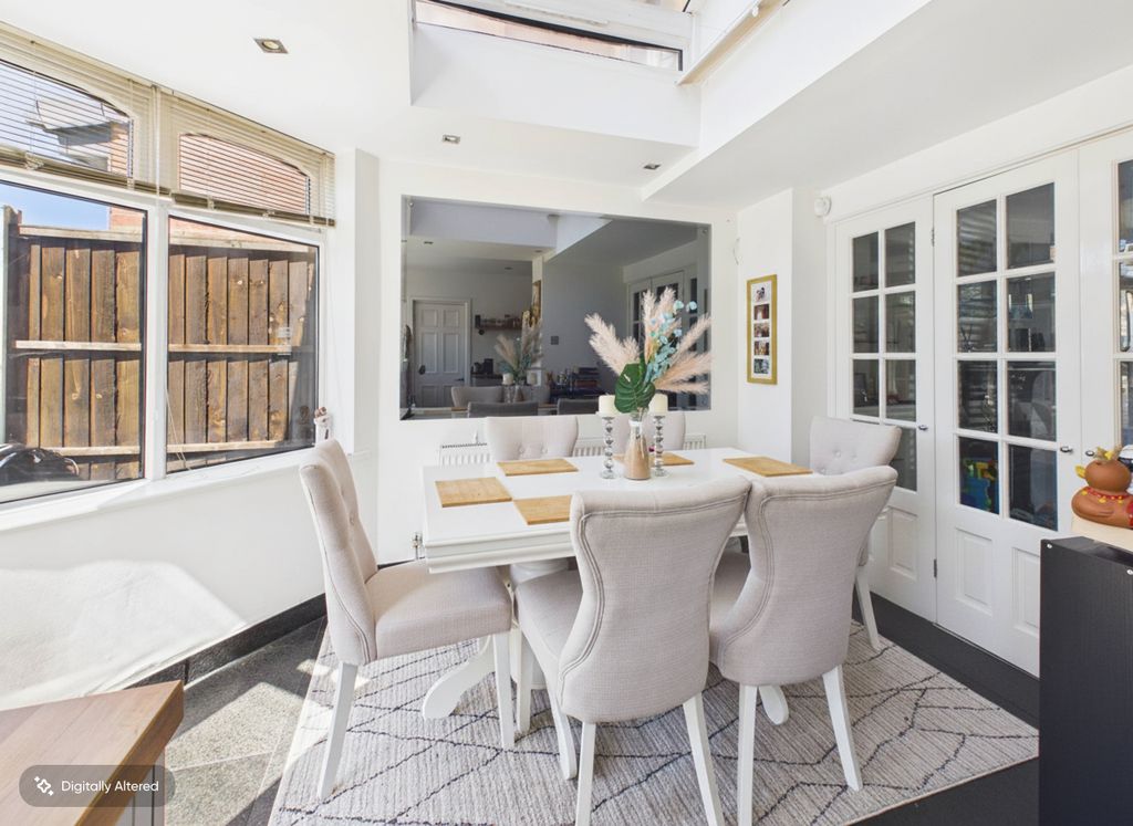 Property photo 2 of 21 Cam03830G0Pr0308Still0190011Copy