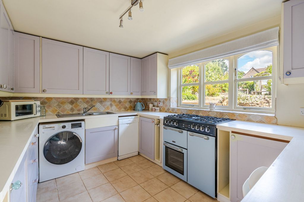 Property photo 3 of 13