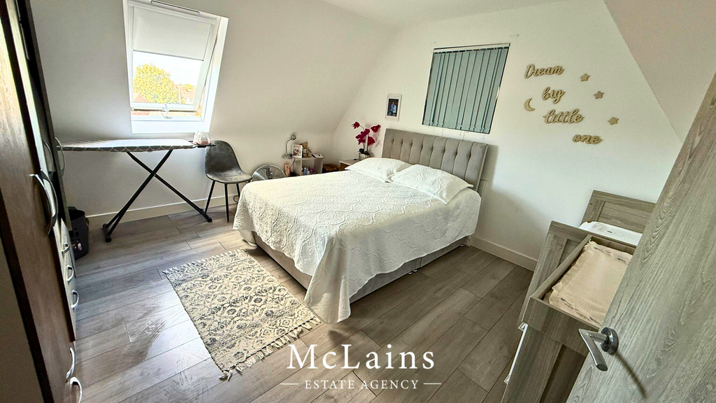 Property photo 3 of 5 Bedroom