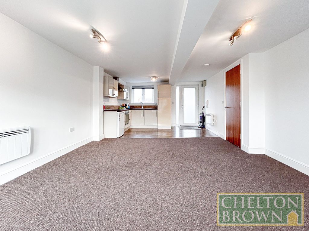 Property photo 3 of 18 Kitchen/Living Area