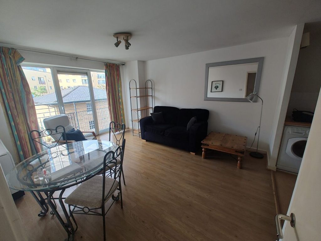 Property photo 2 of 9
