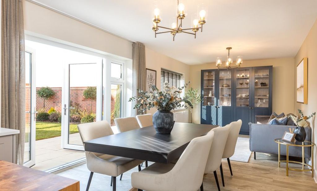 Property photo 3 of 8 Dandara - Zoopla -