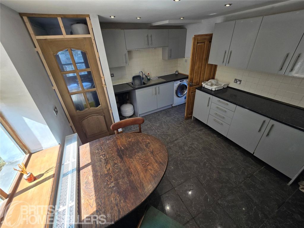 Property photo 2 of 15 Picture No. 07