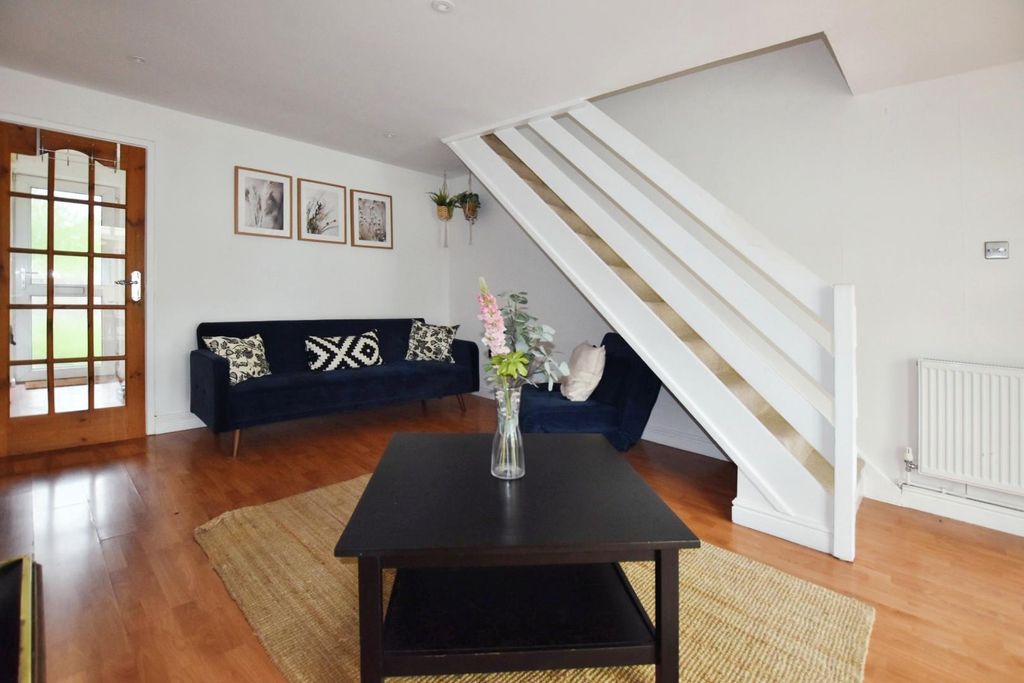 Property photo 3 of 9 Living Room