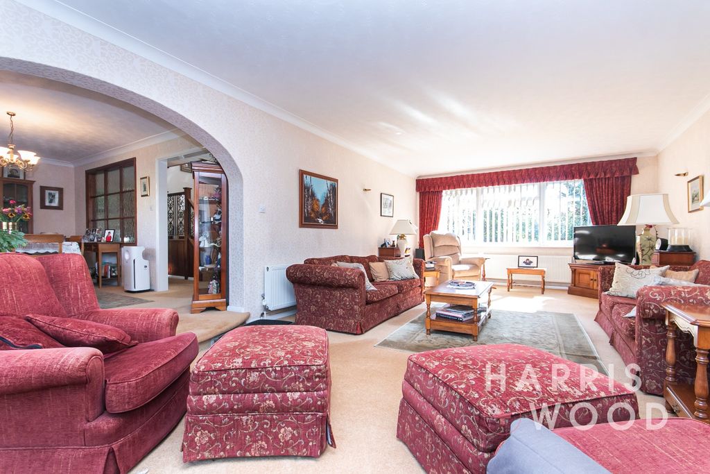 Property photo 2 of 39 4008225