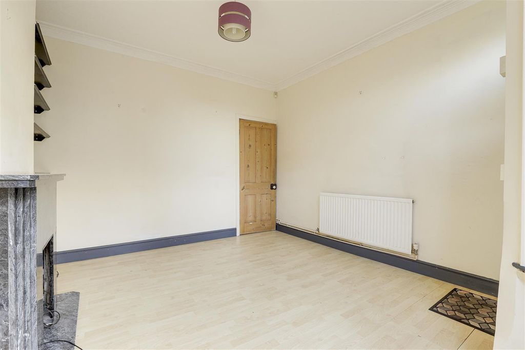 Property photo 3 of 13 05.Jpg