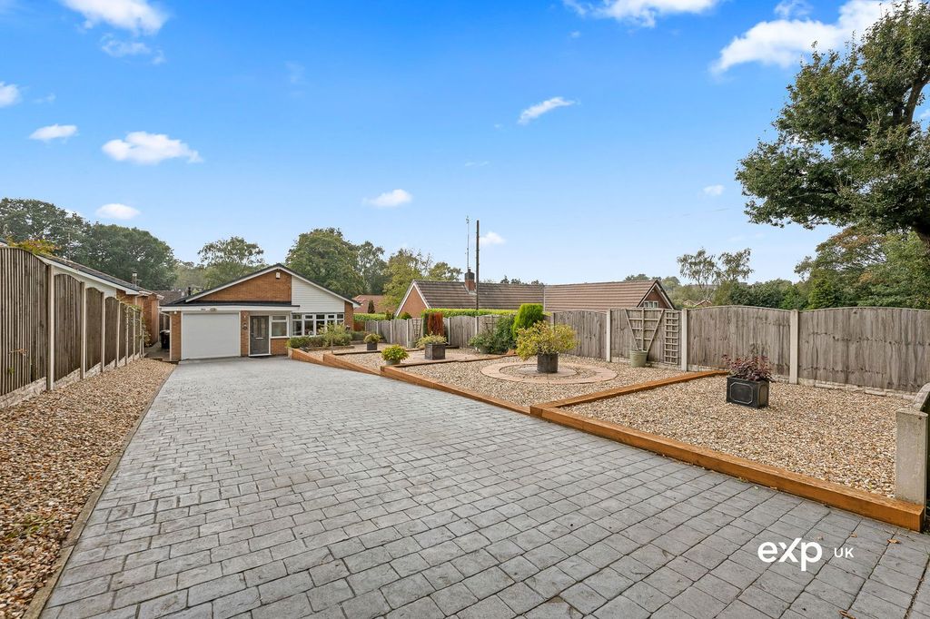 Property photo 1 of 30