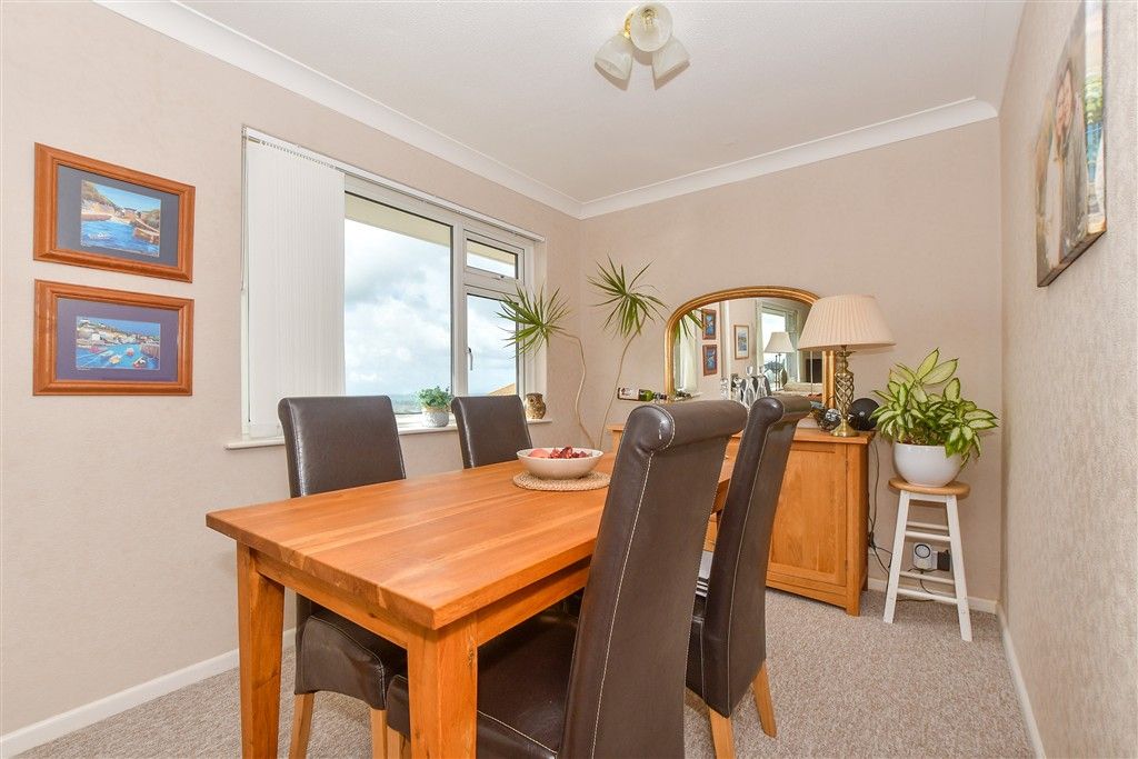 Property photo 3 of 17 Dining Area