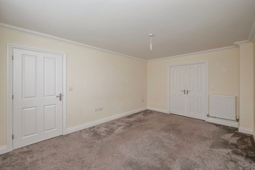 Property photo 3 of 27 Pbox-Img.Jpg