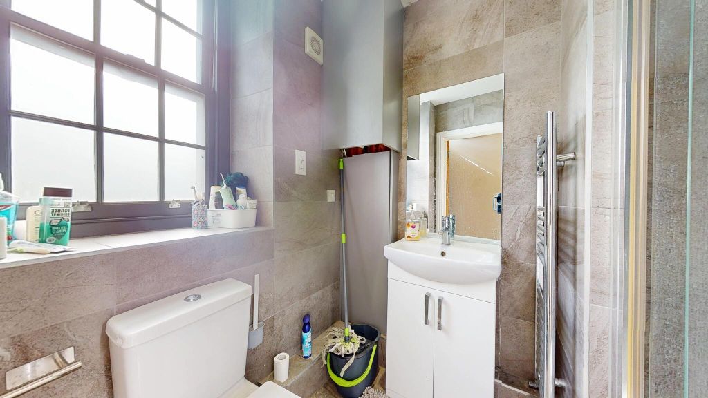 Property photo 3 of 13 Bathroom