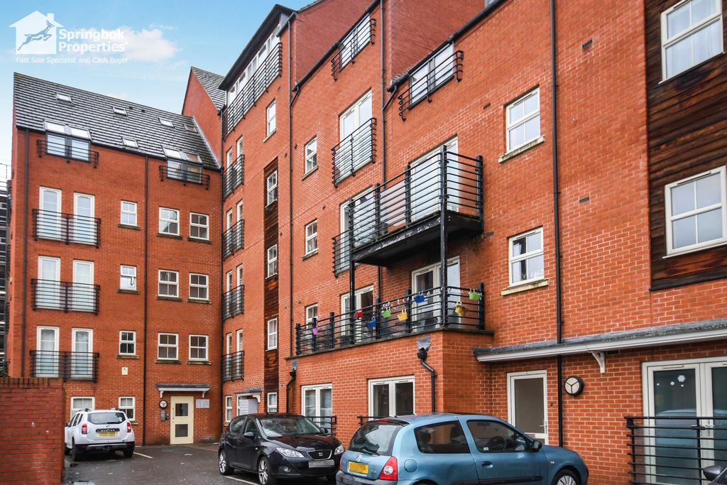 Property photo 1 of 9 Front View