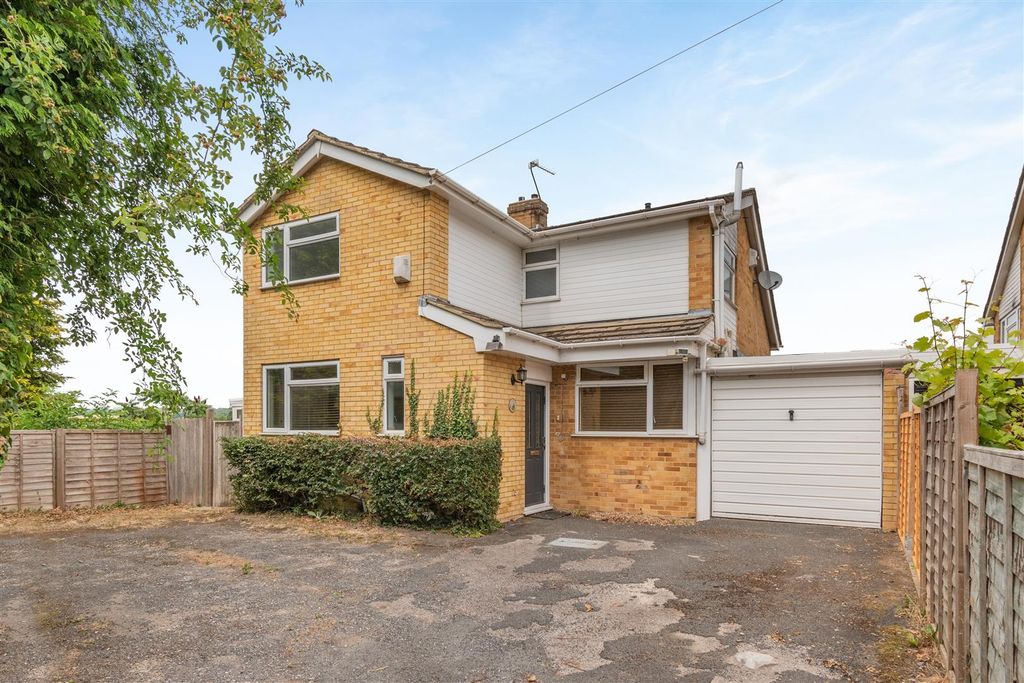 Property photo 1 of 39 8700108-Exterior02.Jpg