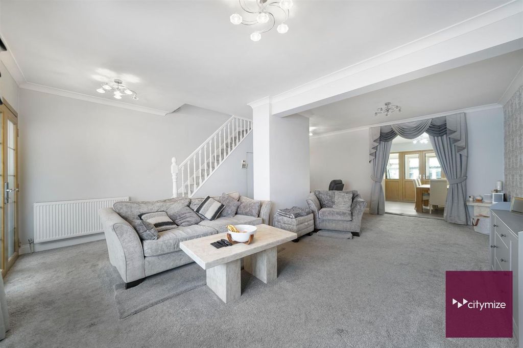 Property photo 3 of 23 Reception Room