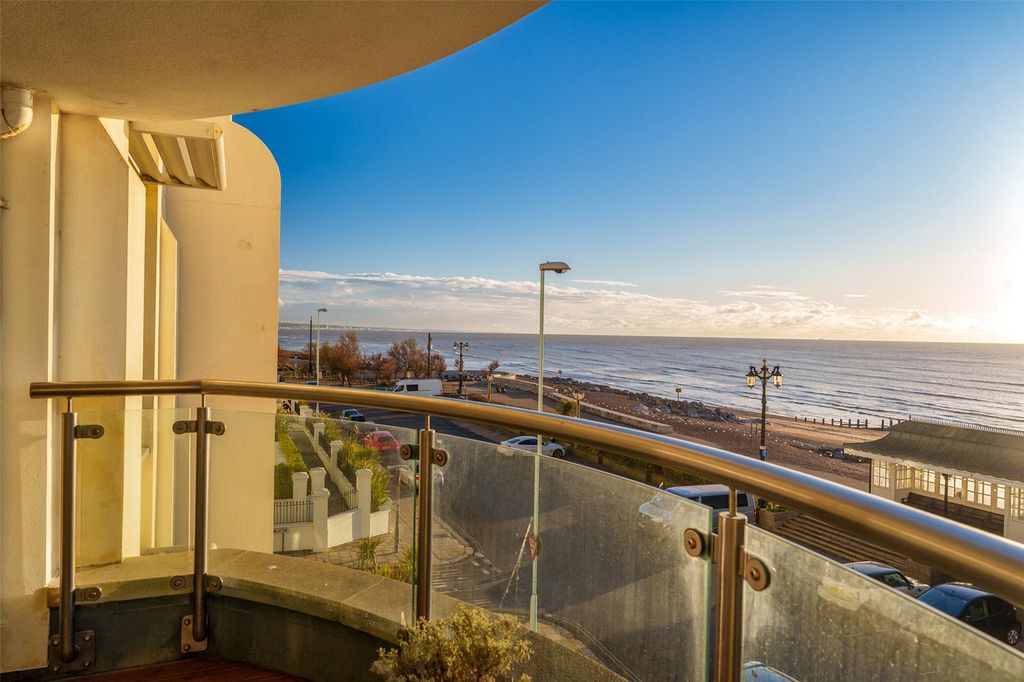 Property photo 3 of 22 Picture No. 37