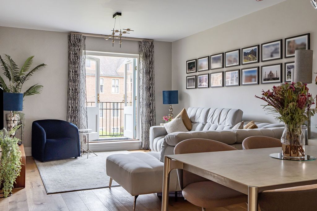 Property photo 1 of 16 Living Area