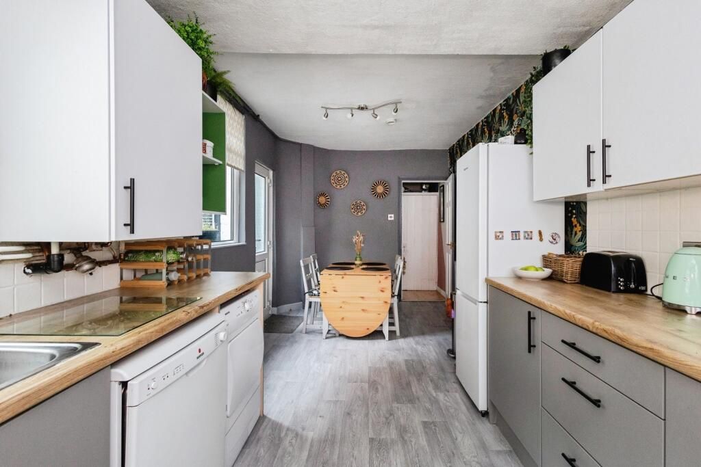 Property photo 3 of 14 Gallery