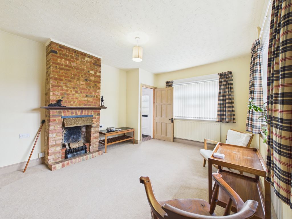 Property photo 3 of 17 Cam04018G0-Pr0442-Still002