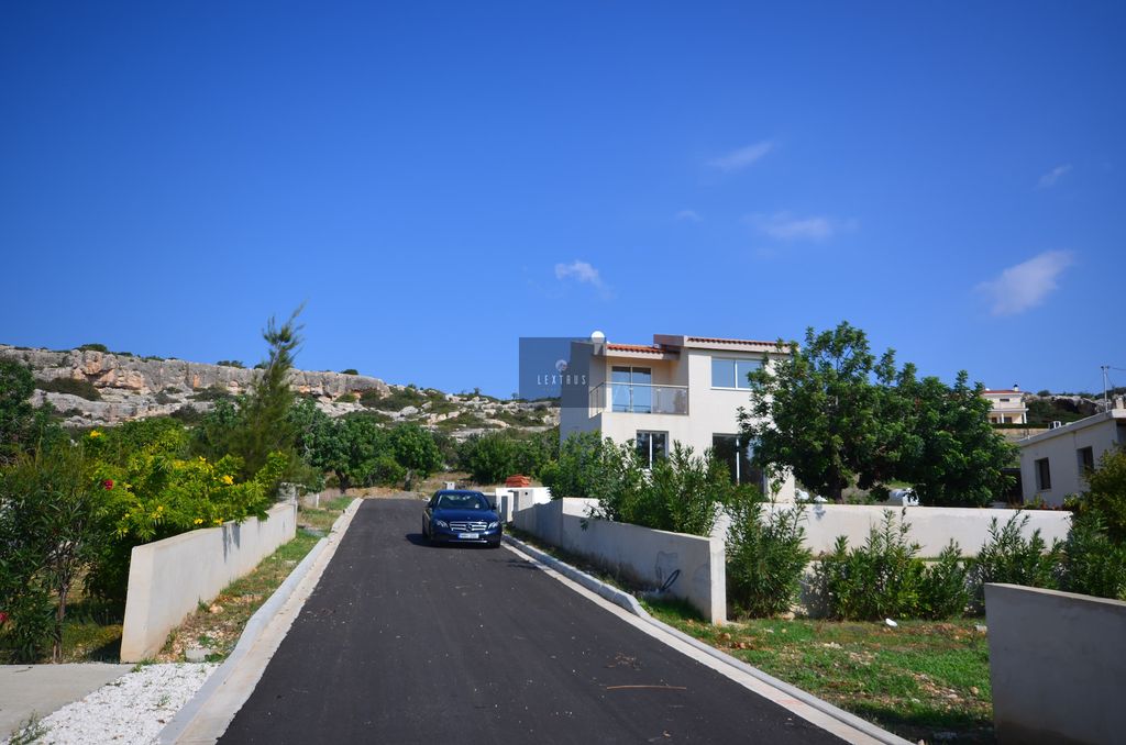 Property photo 3 of 7