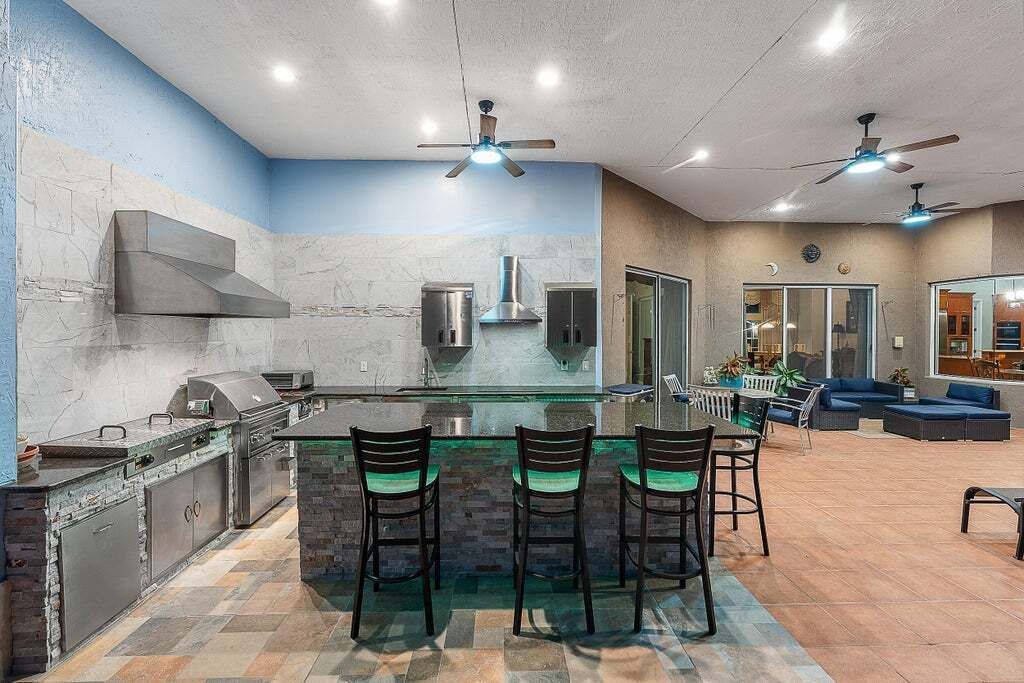 Property photo 2 of 2 <Alttext/>