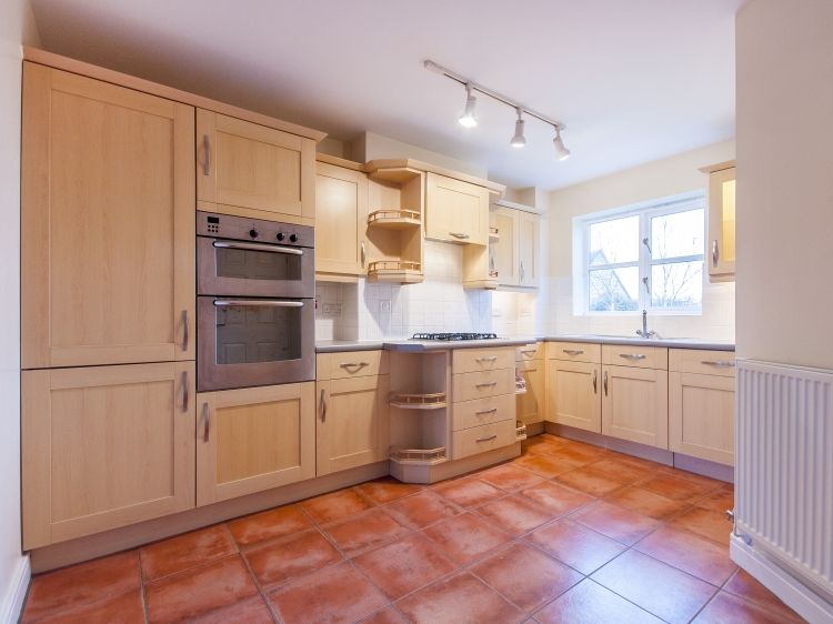 Property photo 2 of 9 Kitchen2
