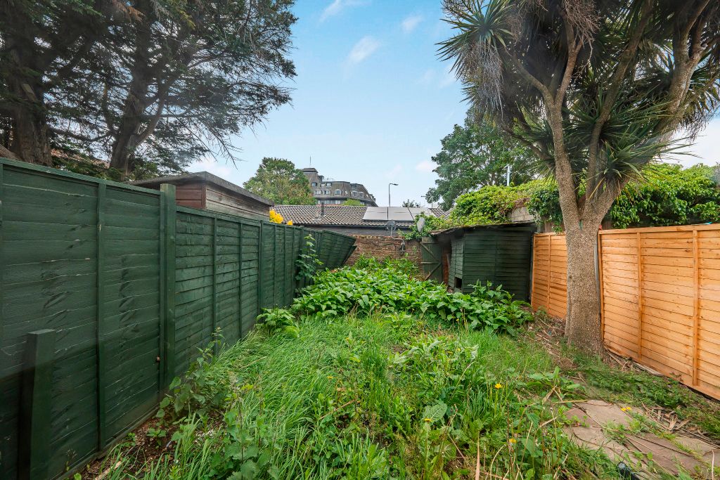 Property photo 3 of 12