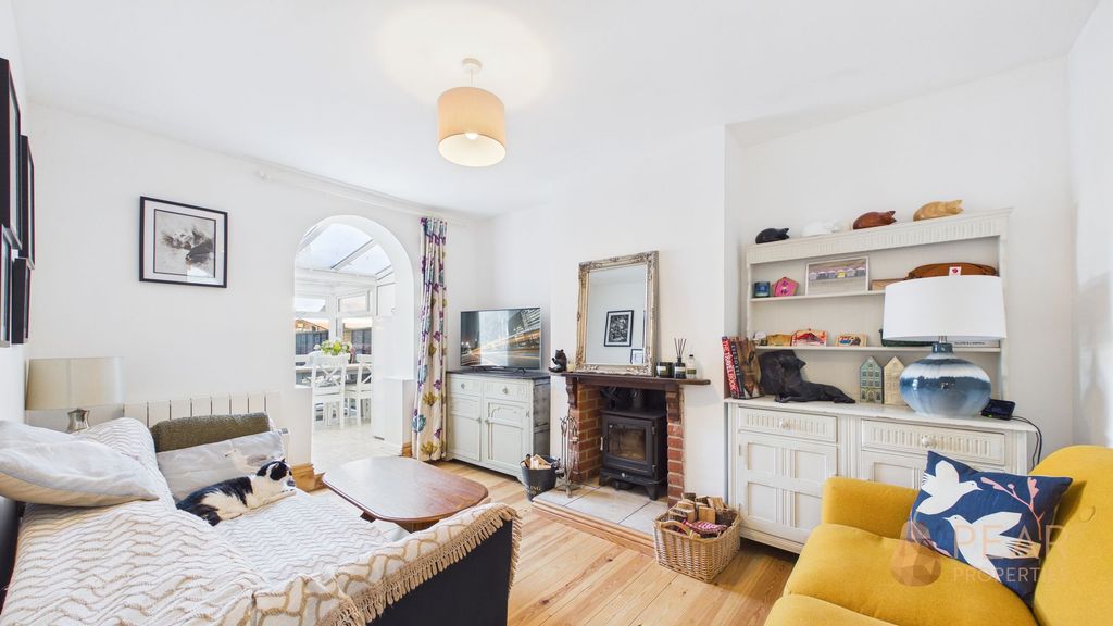 Property photo 3 of 12