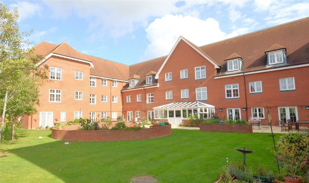 Property photo 3 of 14 Picture No. 02