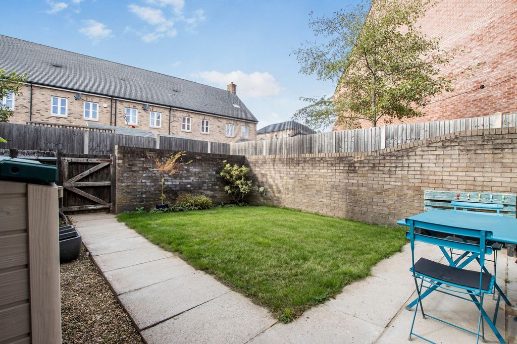 Property photo 3 of 14