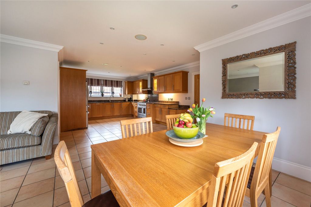 Property photo 2 of 23 Picture No. 06
