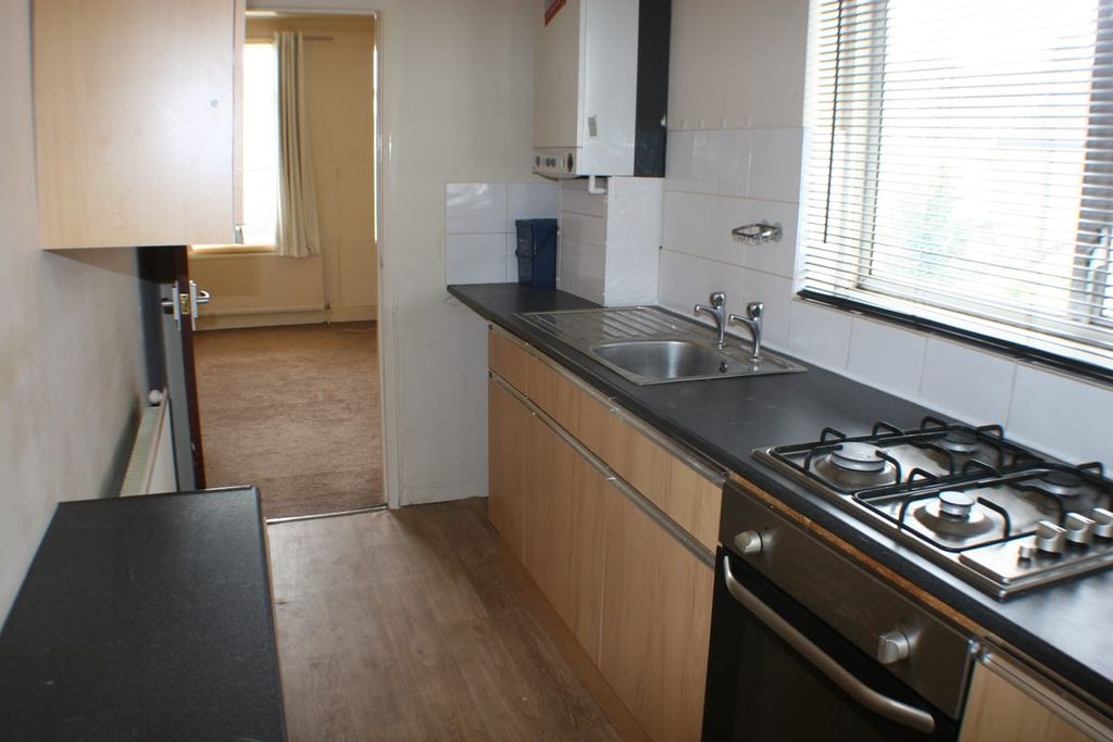 Property photo 2 of 5