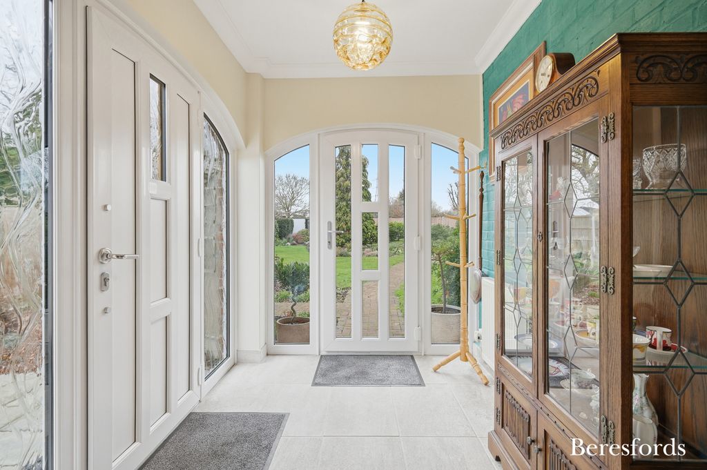 Property photo 3 of 25 Picture No. 28