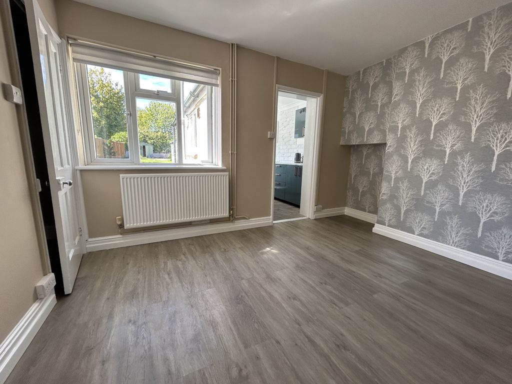 Property photo 2 of 16 Img_3809