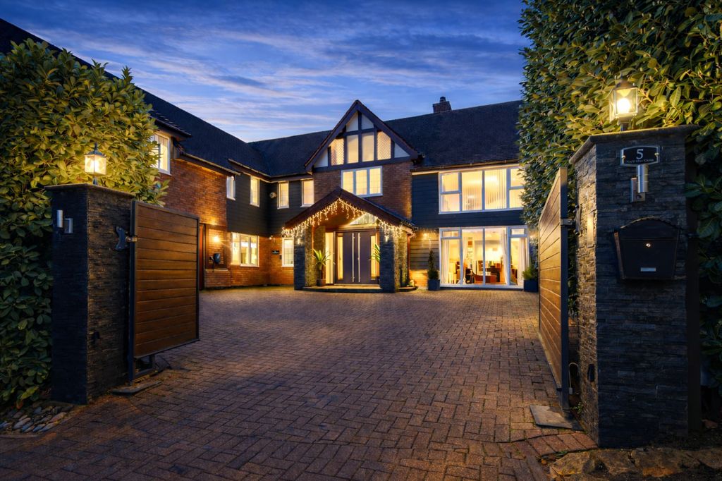 Property photo 1 of 35 Front