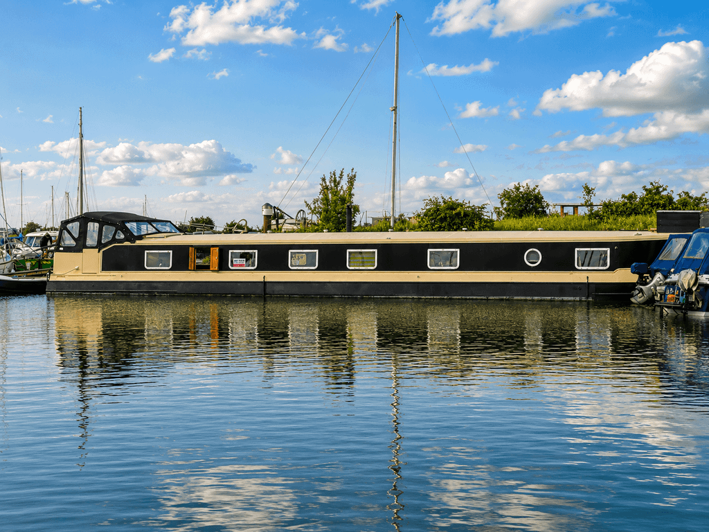 Property photo 1 of 19 Viceroy – 2022 Collingwood 71'6