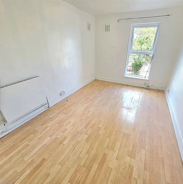 Property photo 3 of 4