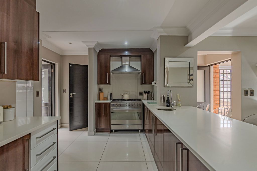 Property photo 1 of 80 Ptm1726485