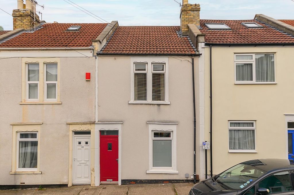 Property photo 2 of 27 2F3Psv - External B.Jpg