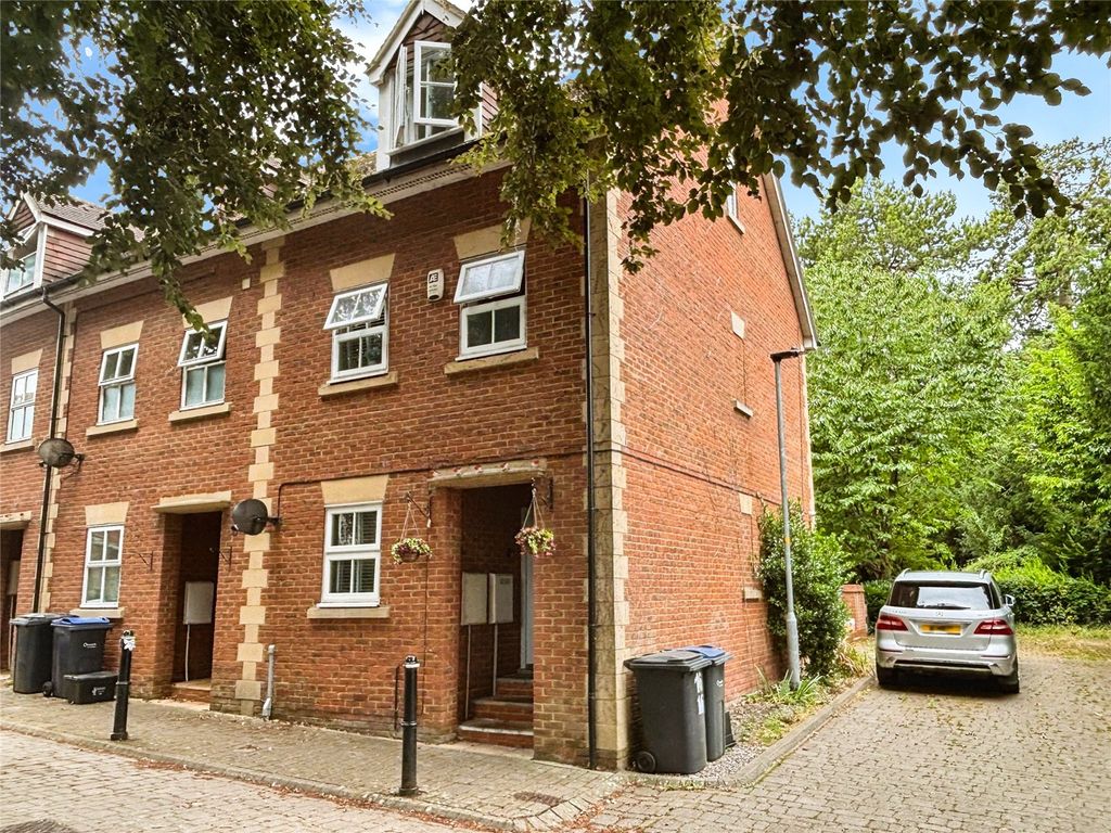 Property photo 1 of 17 Picture No. 21